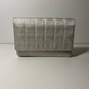 CHANEL White Crossbody Bag
